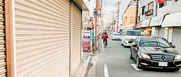 駐車場までの道